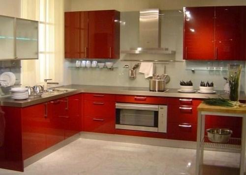 fronty MDF lakierowany, klapy aluminiowe, aventos hf, szuflady tandembox z cichym domykiem, cokół aluminiopodobny, piekarnik i microfala zabudowane w słupku